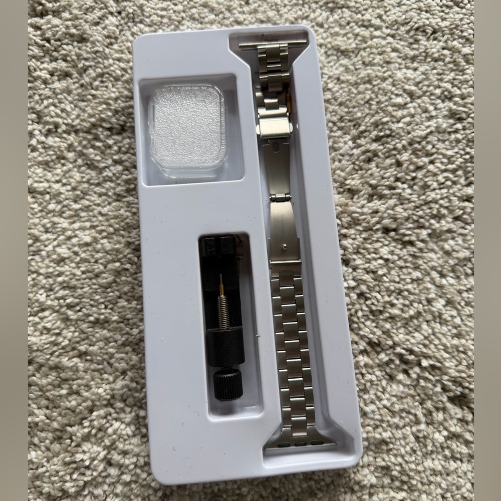 NWT | Silver Link Apple Watch Band